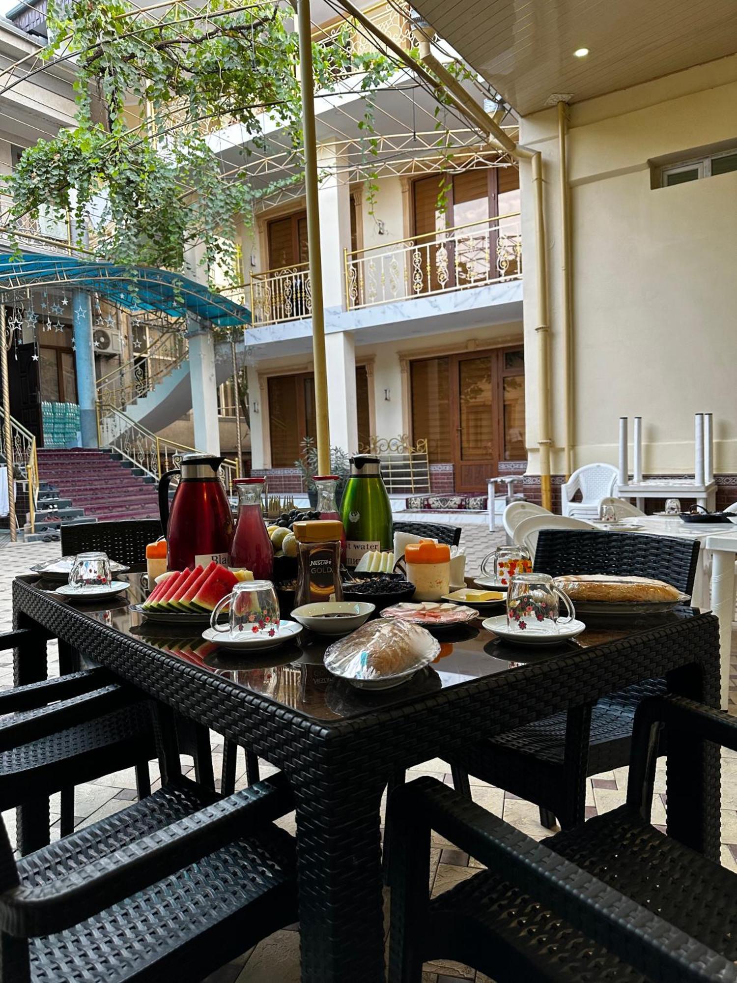 City Hostel Душанбе Екстер'єр фото