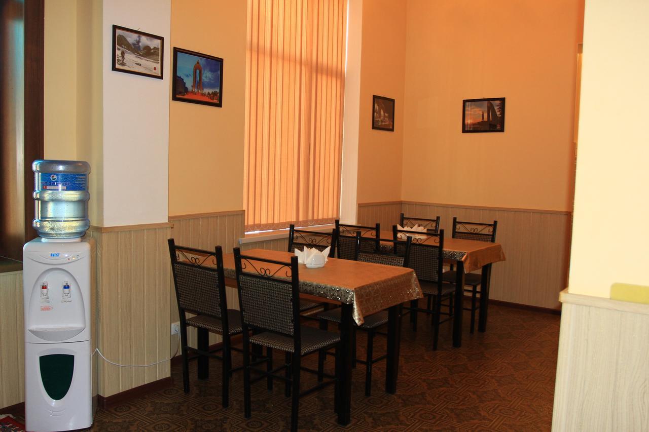 City Hostel Душанбе Екстер'єр фото